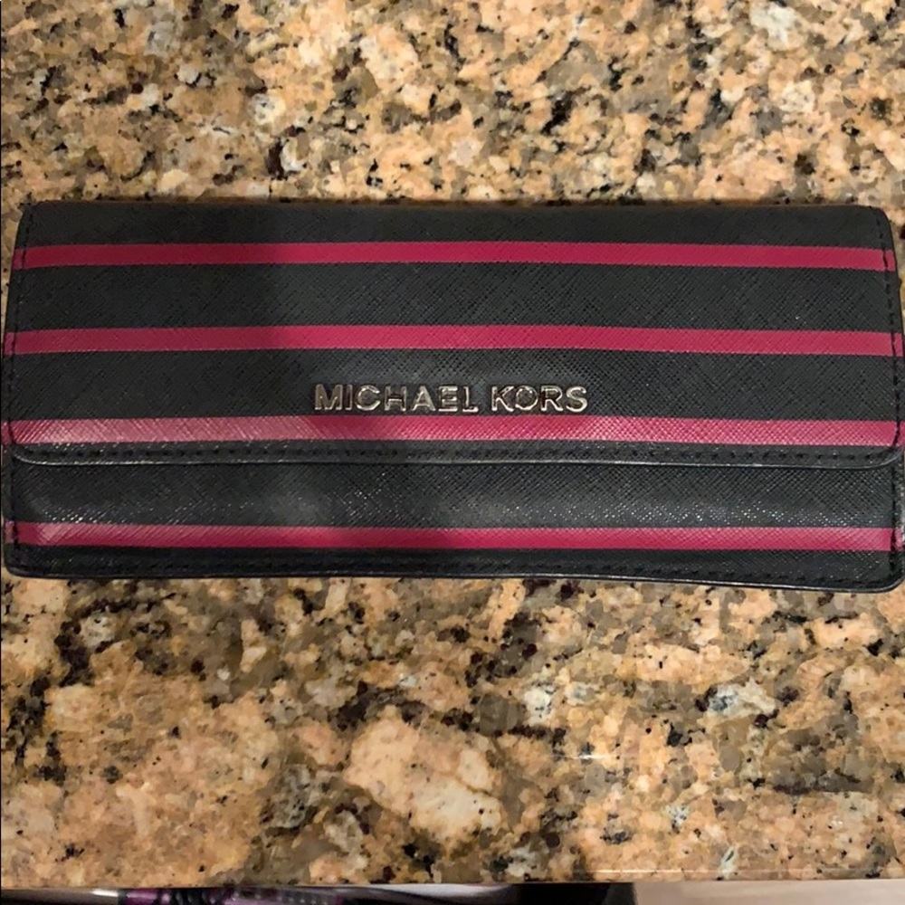 Micheal Kors Wallet